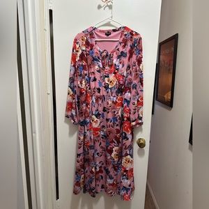 EUC Torrid pink floral long sleeve dress
